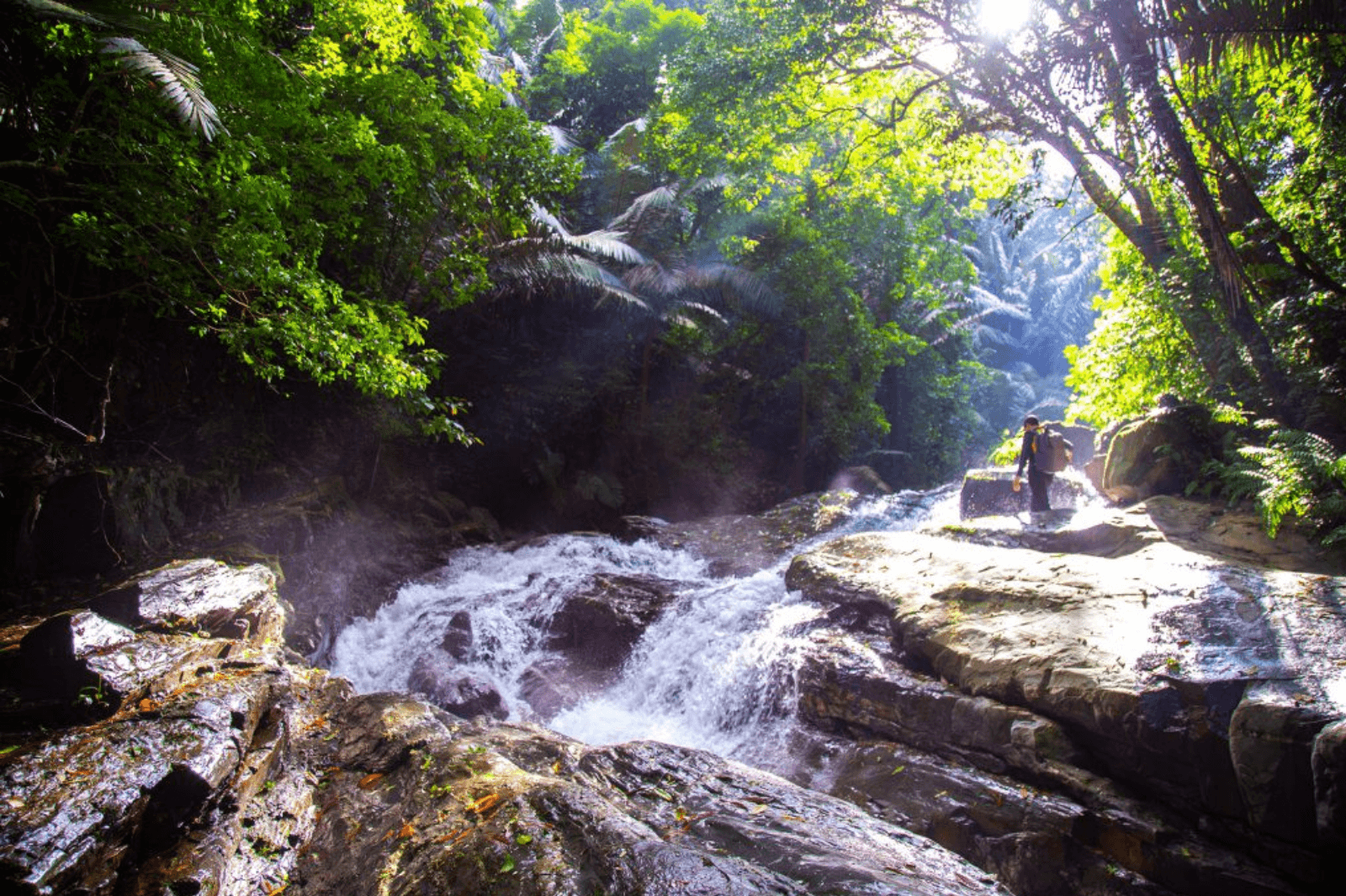 Trải-nghiệm-thiên-nhiên-với-vẻ-đẹp-nguyên-sơ