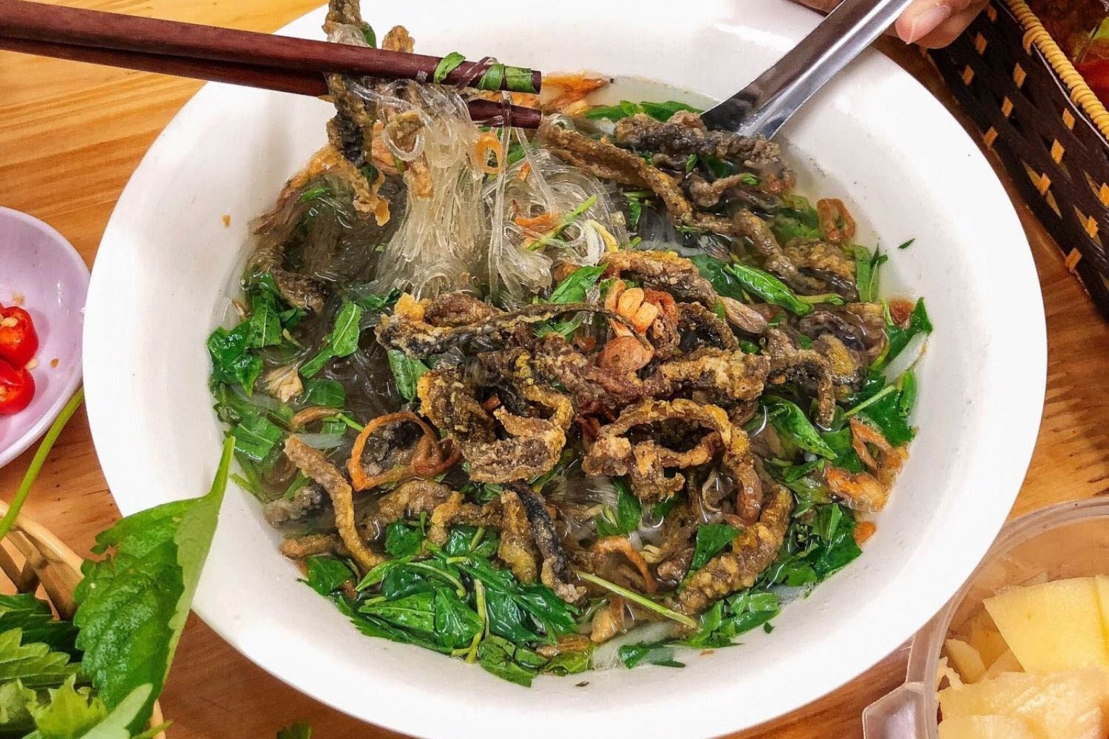 Ẩm thực Cố đô níu chân du khách 