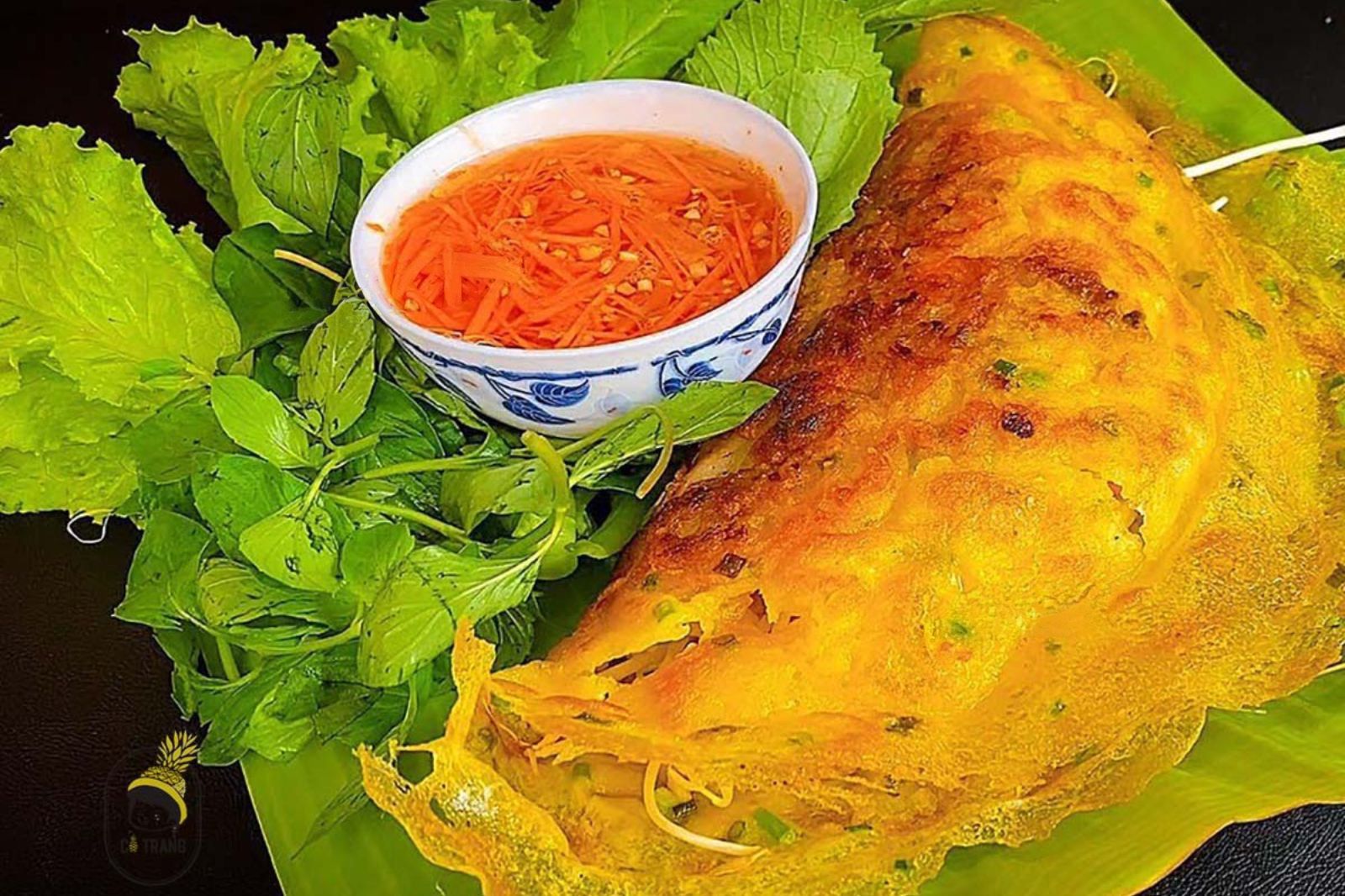 Bạn có thể thử sức làm bánh khoái tại nhà