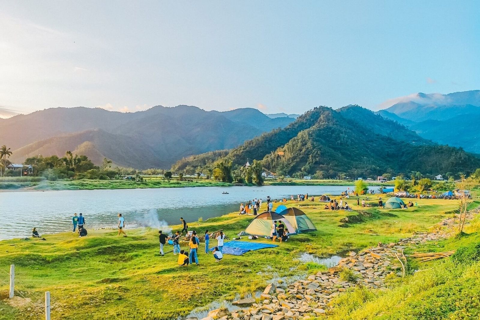 Bán đảo Sơn Trà có nhiều khu vực cắm trại nổi tiếng