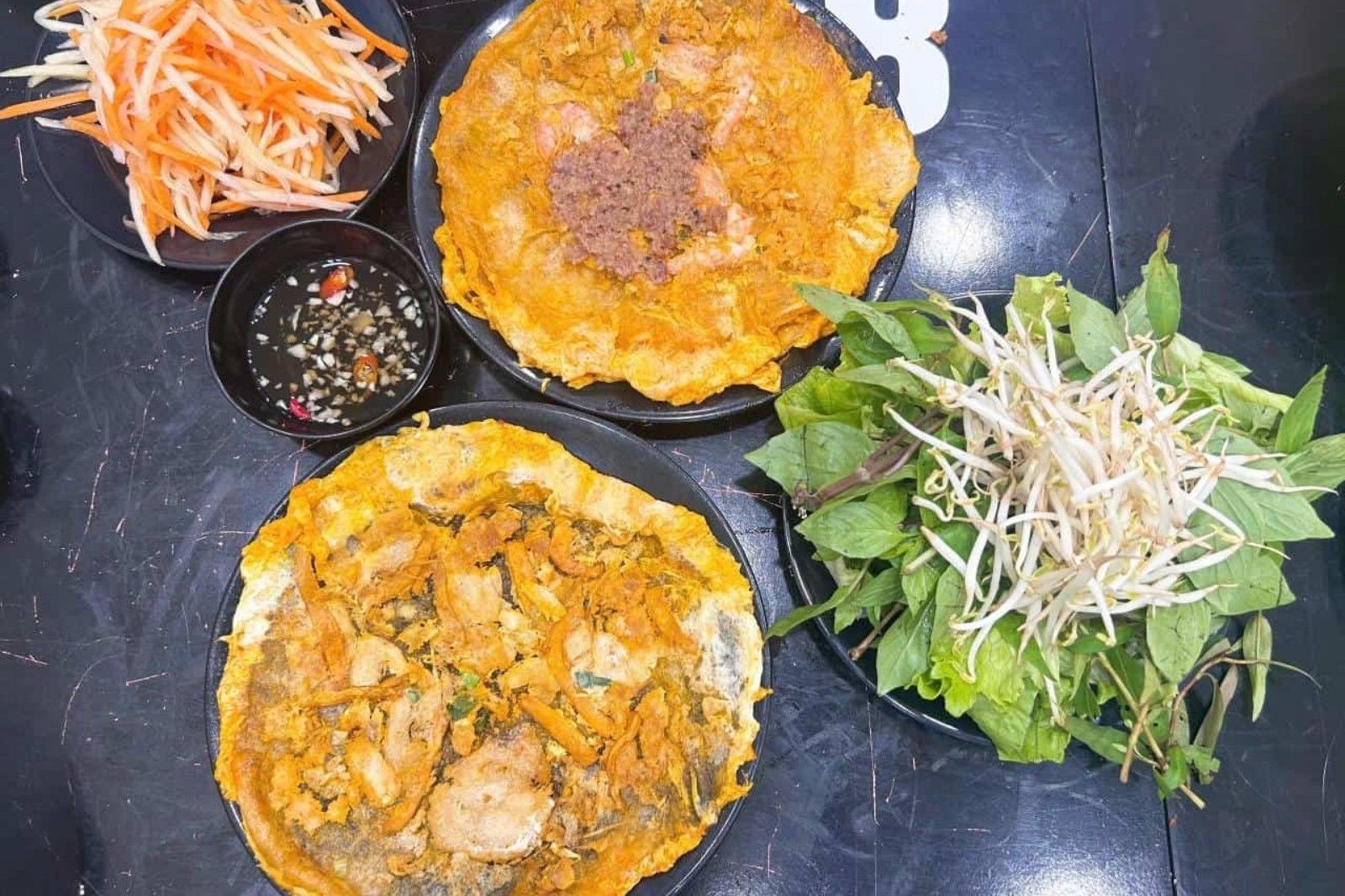 Bánh ép, một cái tên độc đáo trong nền ẩm thực Huế