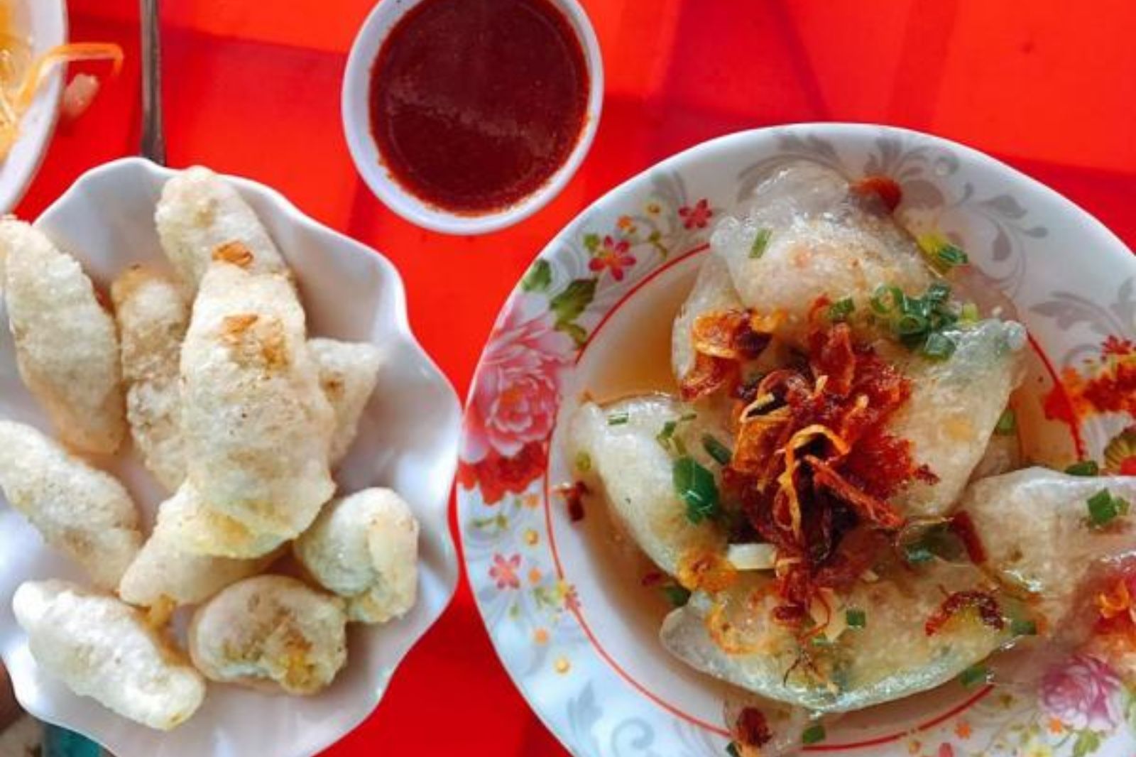 Bánh lọc mệ Xuân là quán địa phương lâu đời 