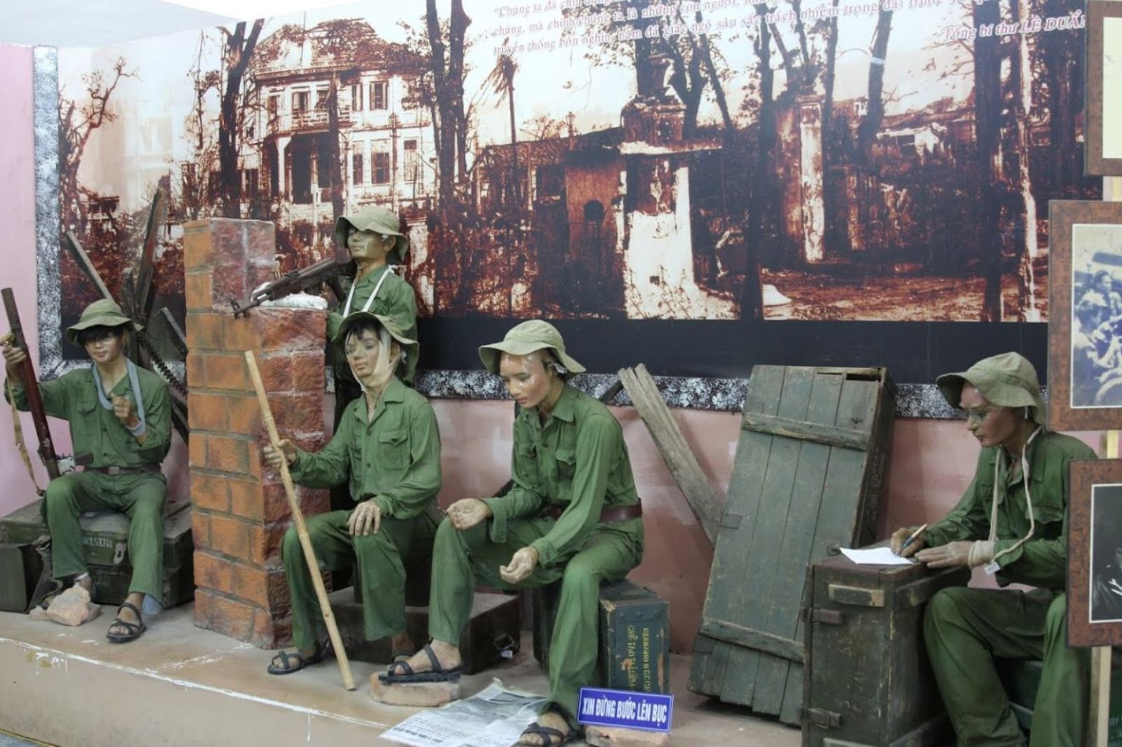 Bảo tàng tái hiện các hình ảnh chân thực 