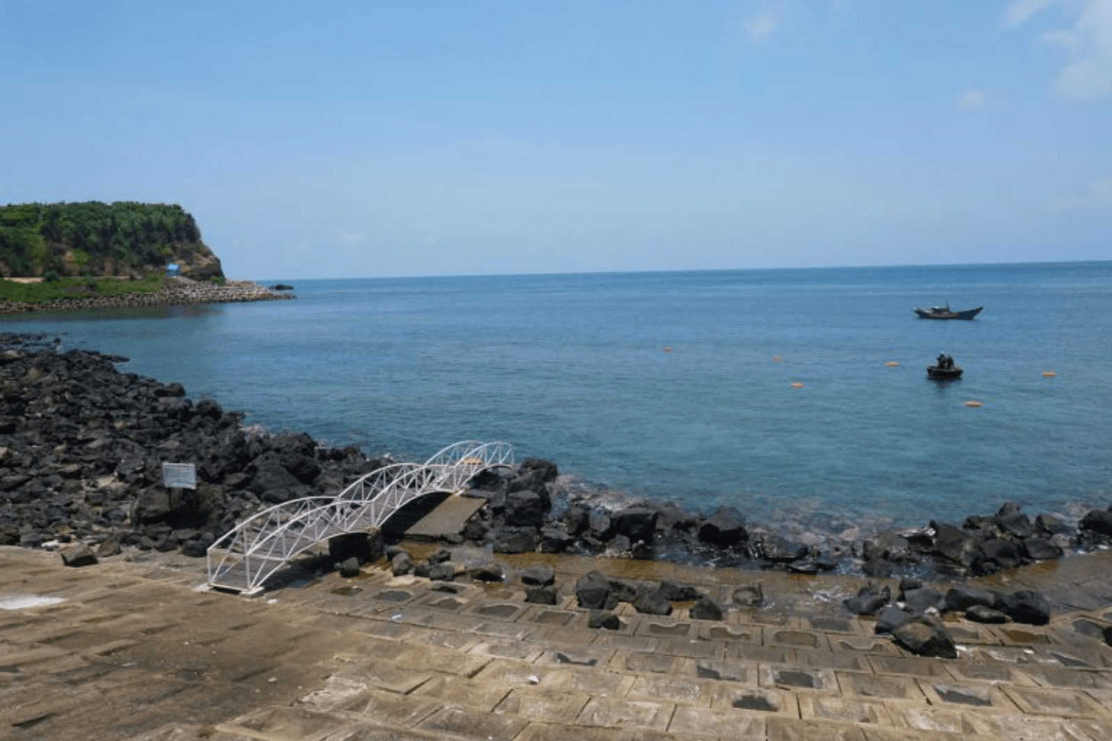 Bến Tranh đảo Cồn Cỏ 
