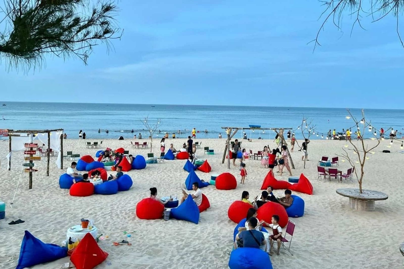 Bien-nhat-le-o-thanh-pho-dong-hoi-xinh-dep.jpg