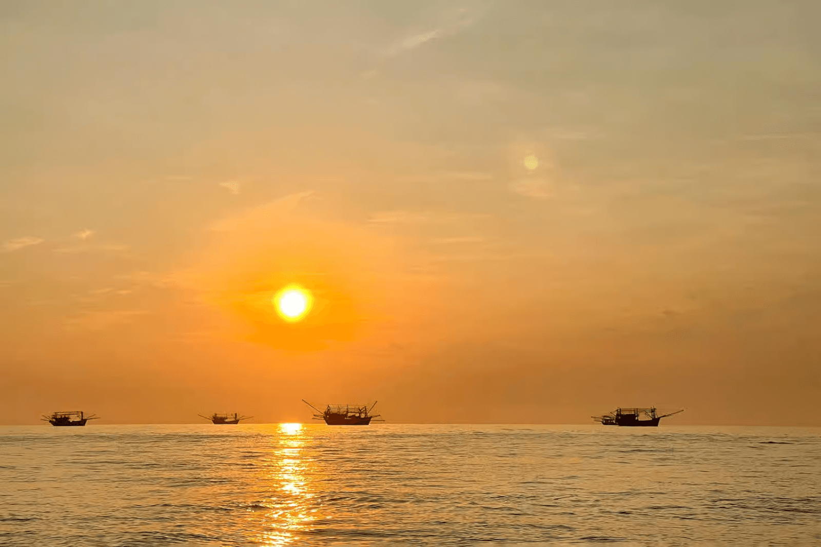 Bình minh trên biển là khoảnh khắc đẹp nhất