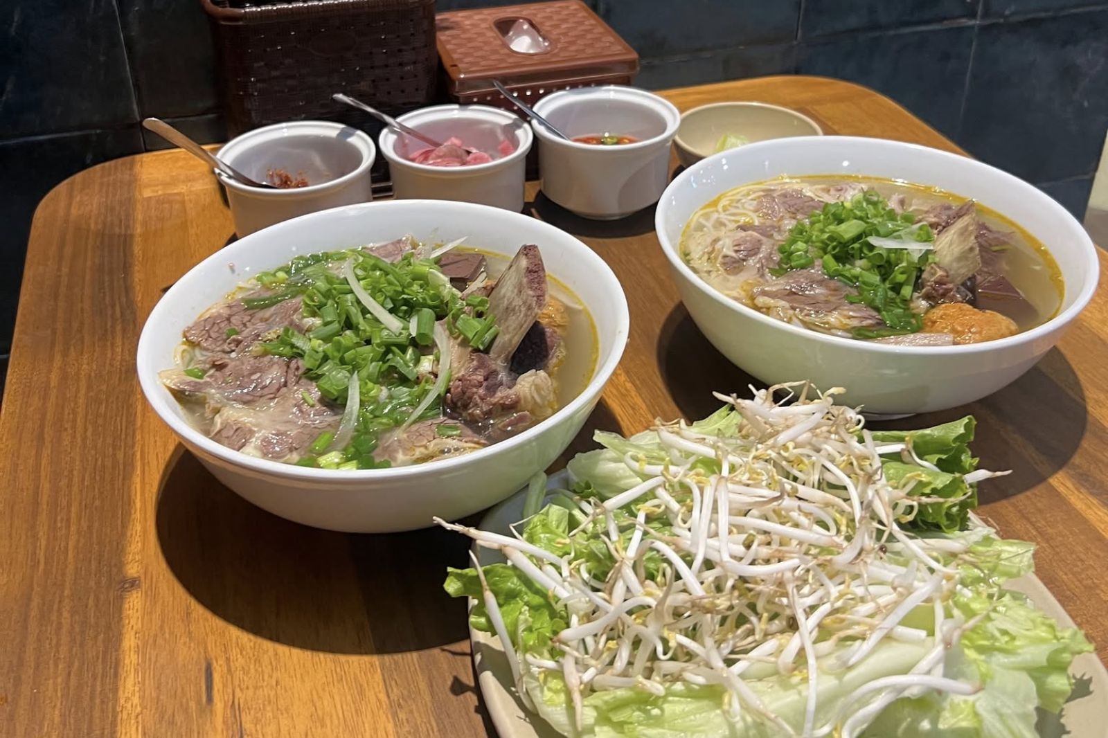 Bún bò Chạm
