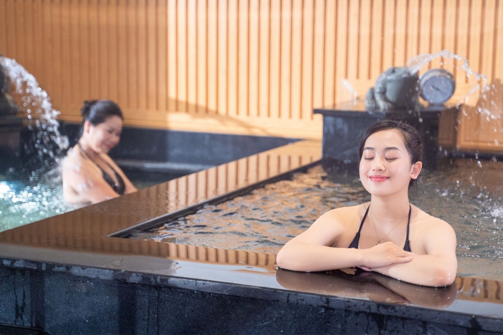 Các khu vực Onsen trong khu nghỉ dưỡng