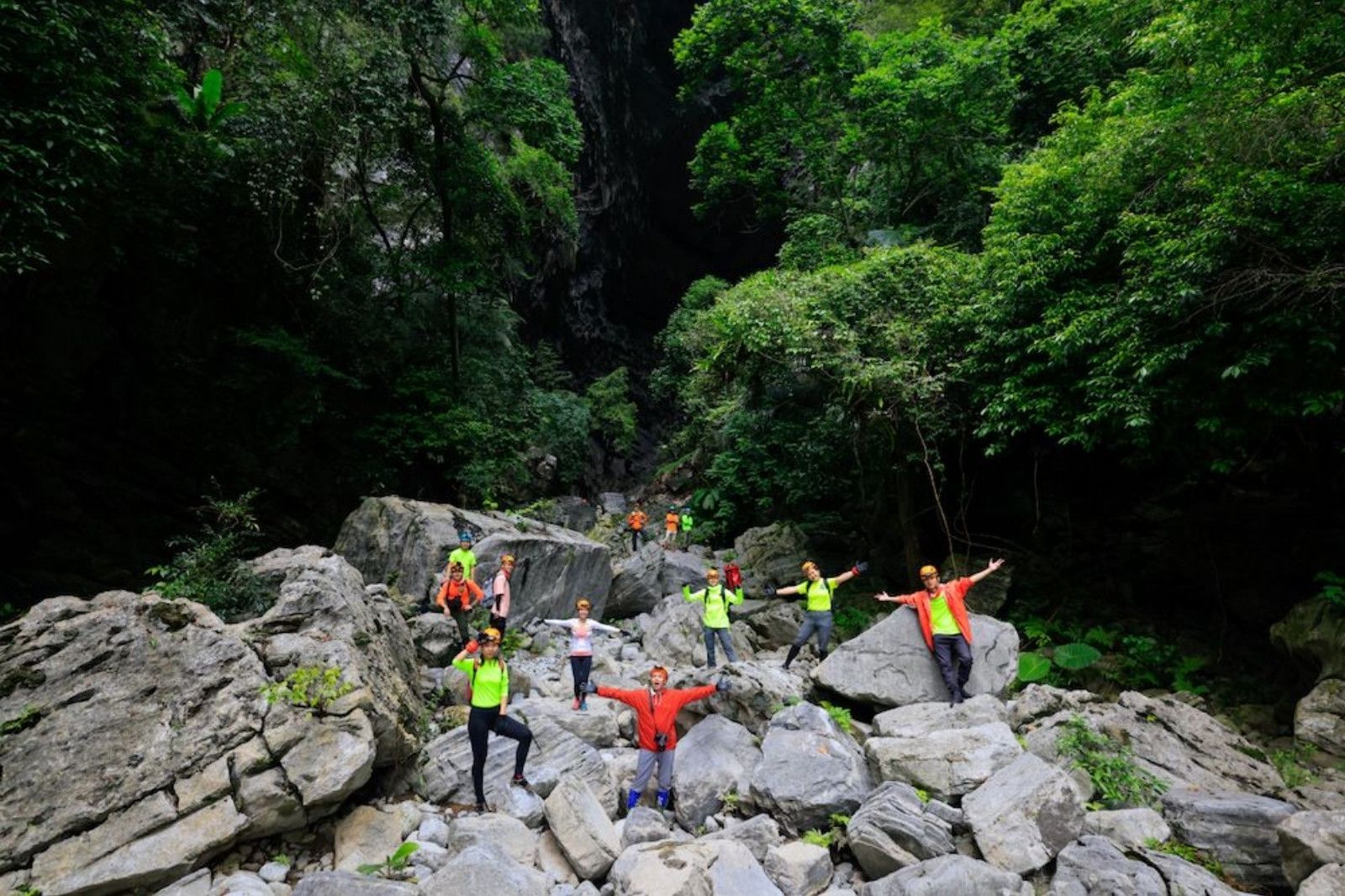 Các tour khám phá thiên nhiên Quảng Bình rất đa dạng