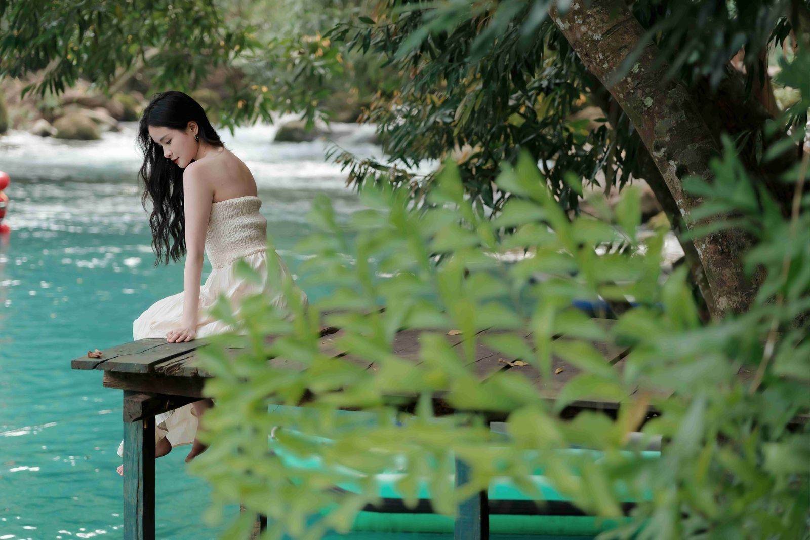 Canh-quan-thien-nhien-tuyet-dep-tai-suoi-nuoc-mooc.jpg
