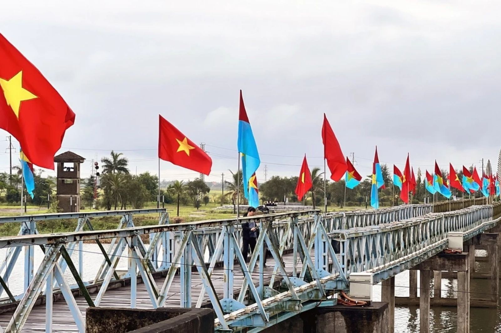 Cầu Hiền Lương - Sông bến Hải, chứng tích lịch sử vang danh một thời