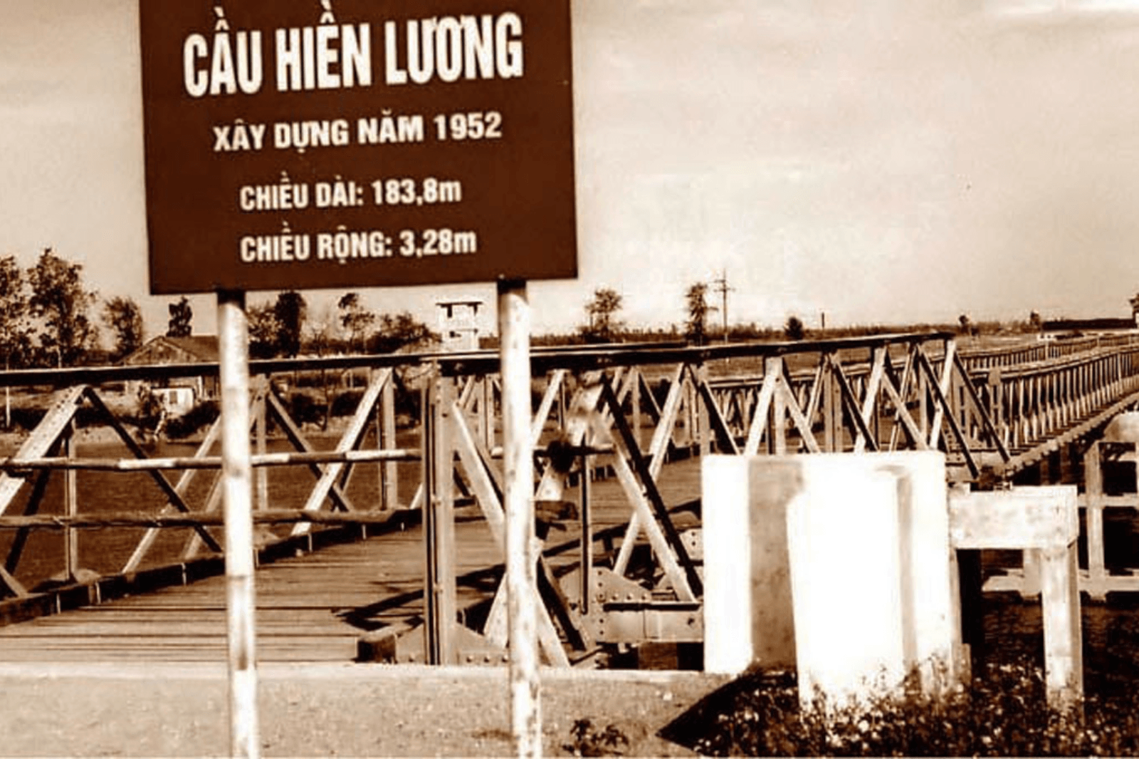 Cây cầu cũ 