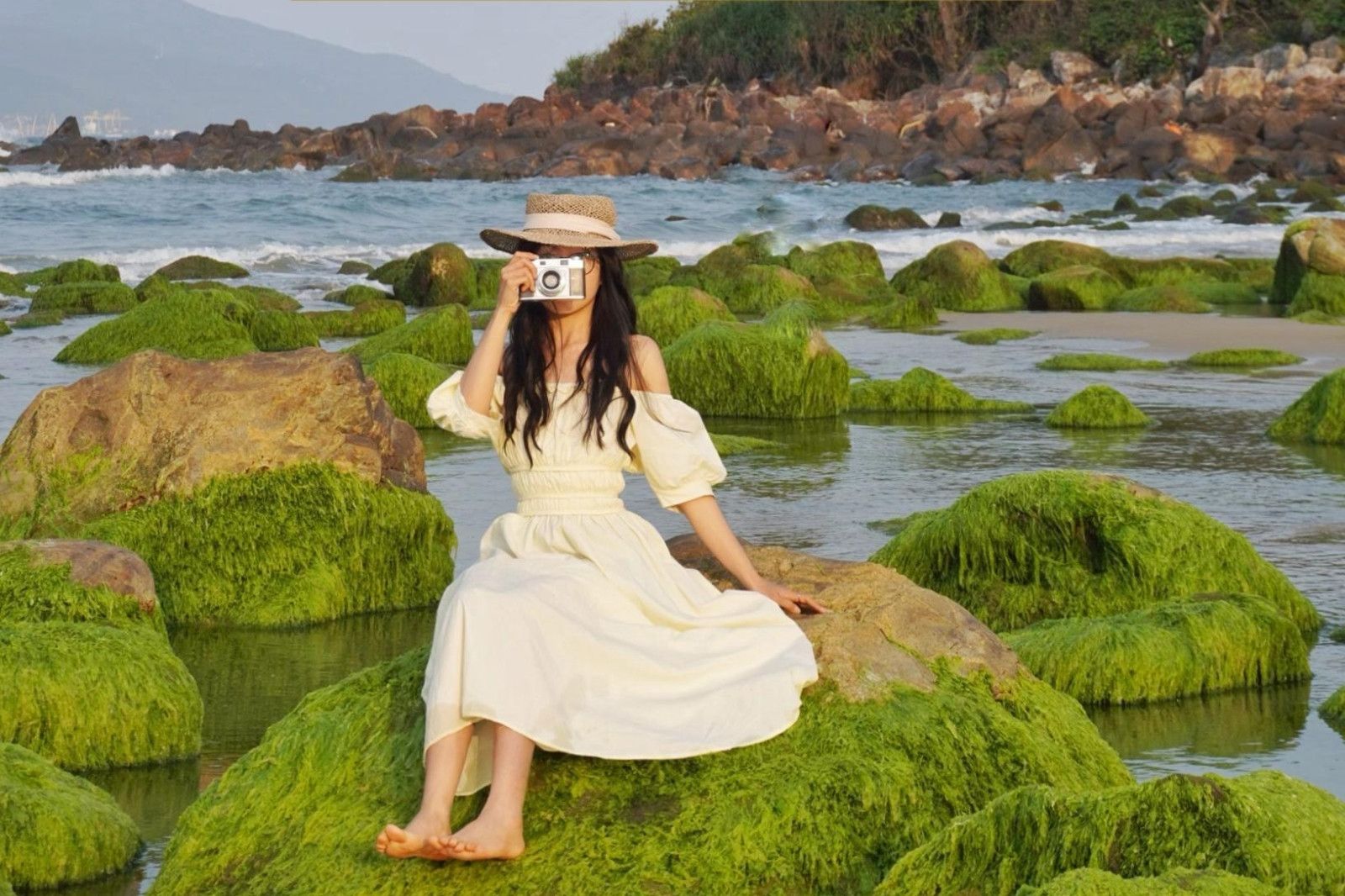 Check-in ấn tượng với "Hòn ngọc xanh"