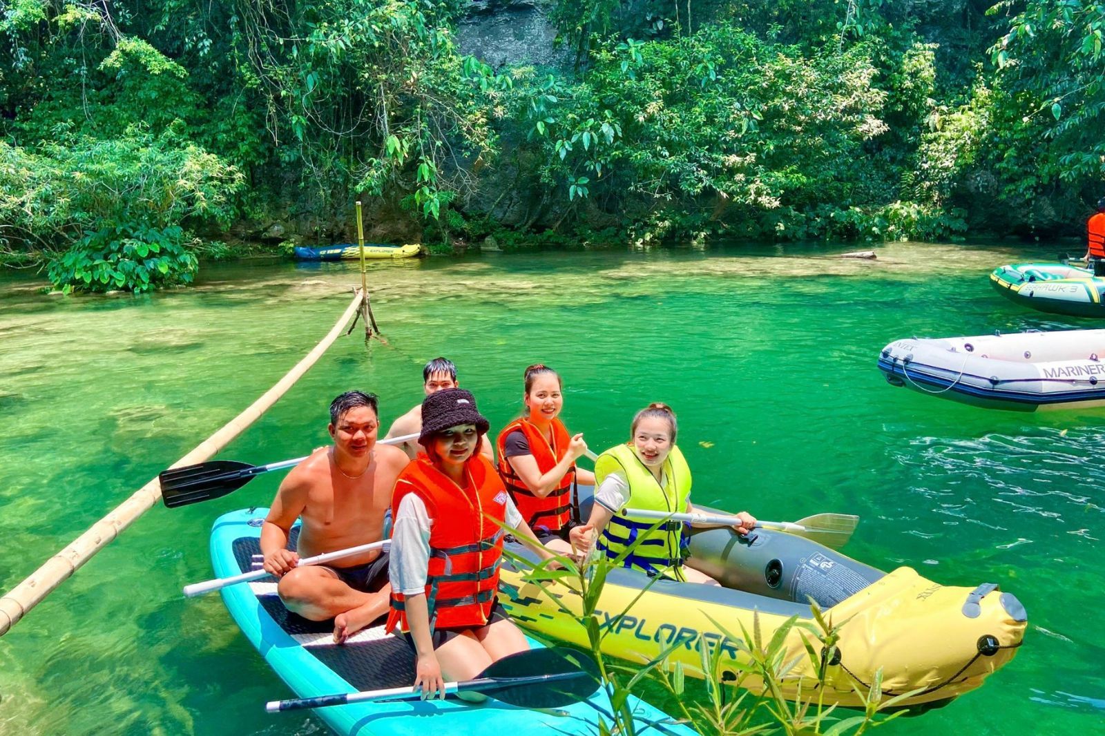 Chèo Kayak ở Quảng Bình