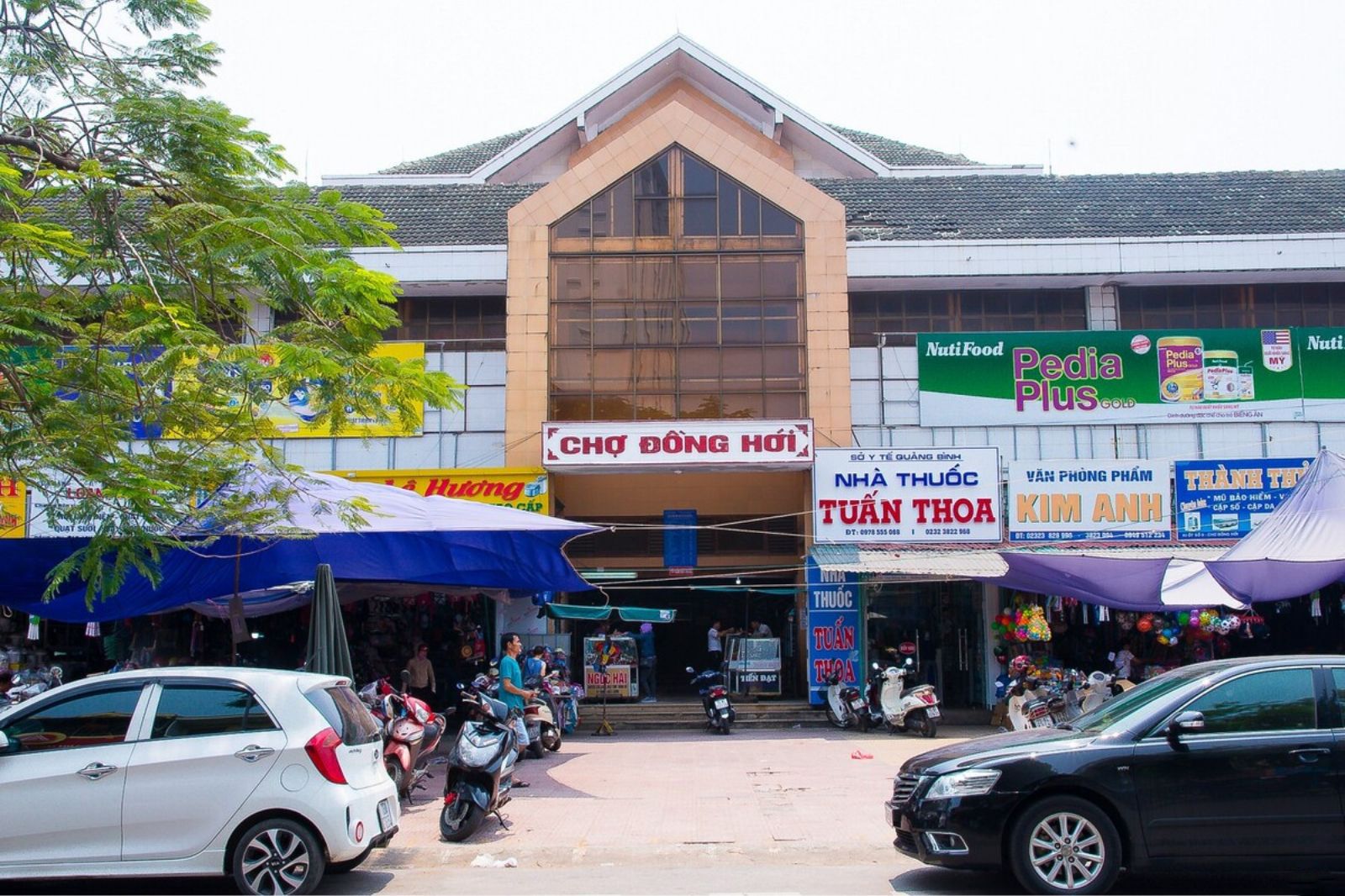 Le marché de Dong Hoi est une étape prisée de nombreux visiteurs