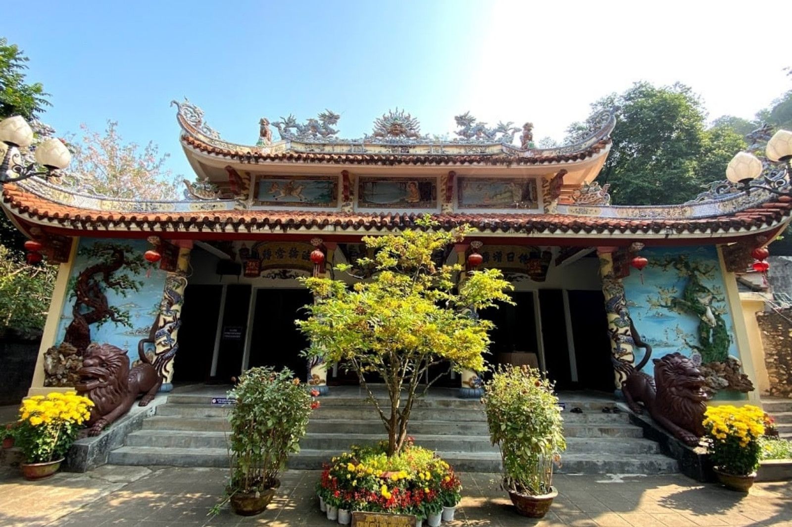 Chùa Tam Thai trên ngọn Thuỷ Sơn