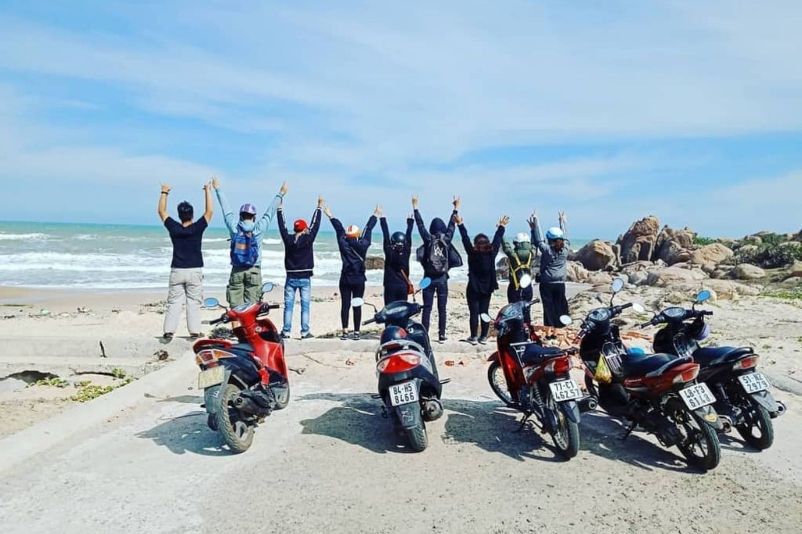 Chuẩn bị xe máy và hành trang đầy đủ khi đi du lịch bằng xe máy