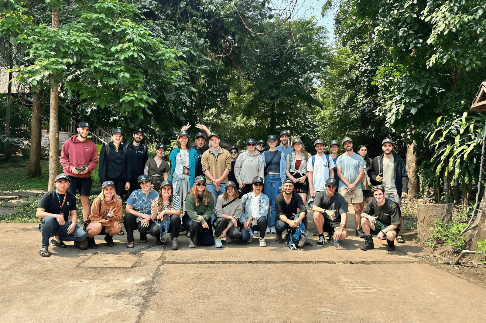 Cơ hội kết bạn giao lưu - Sovaba Travel