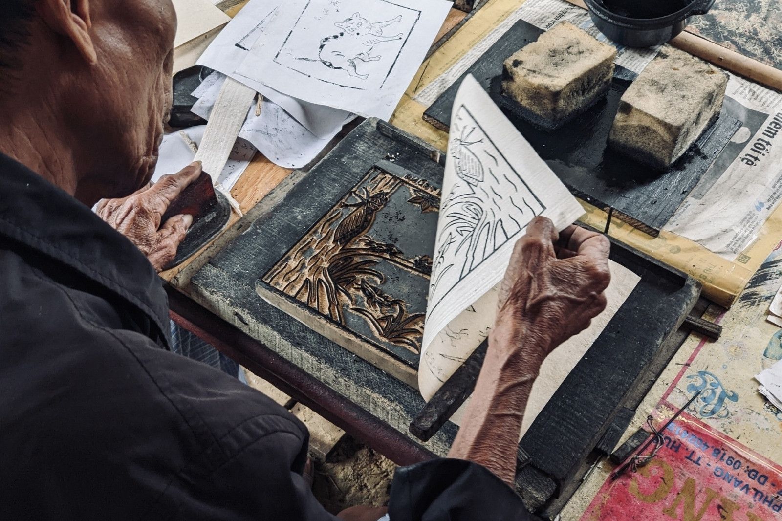 Công đoạn in mộc bản