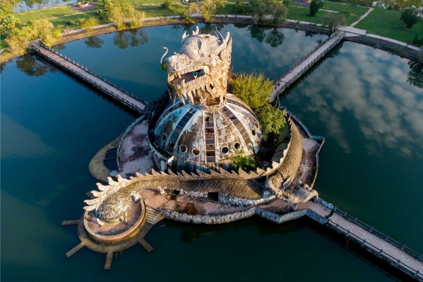 Công viên hồ Thủy Tiên