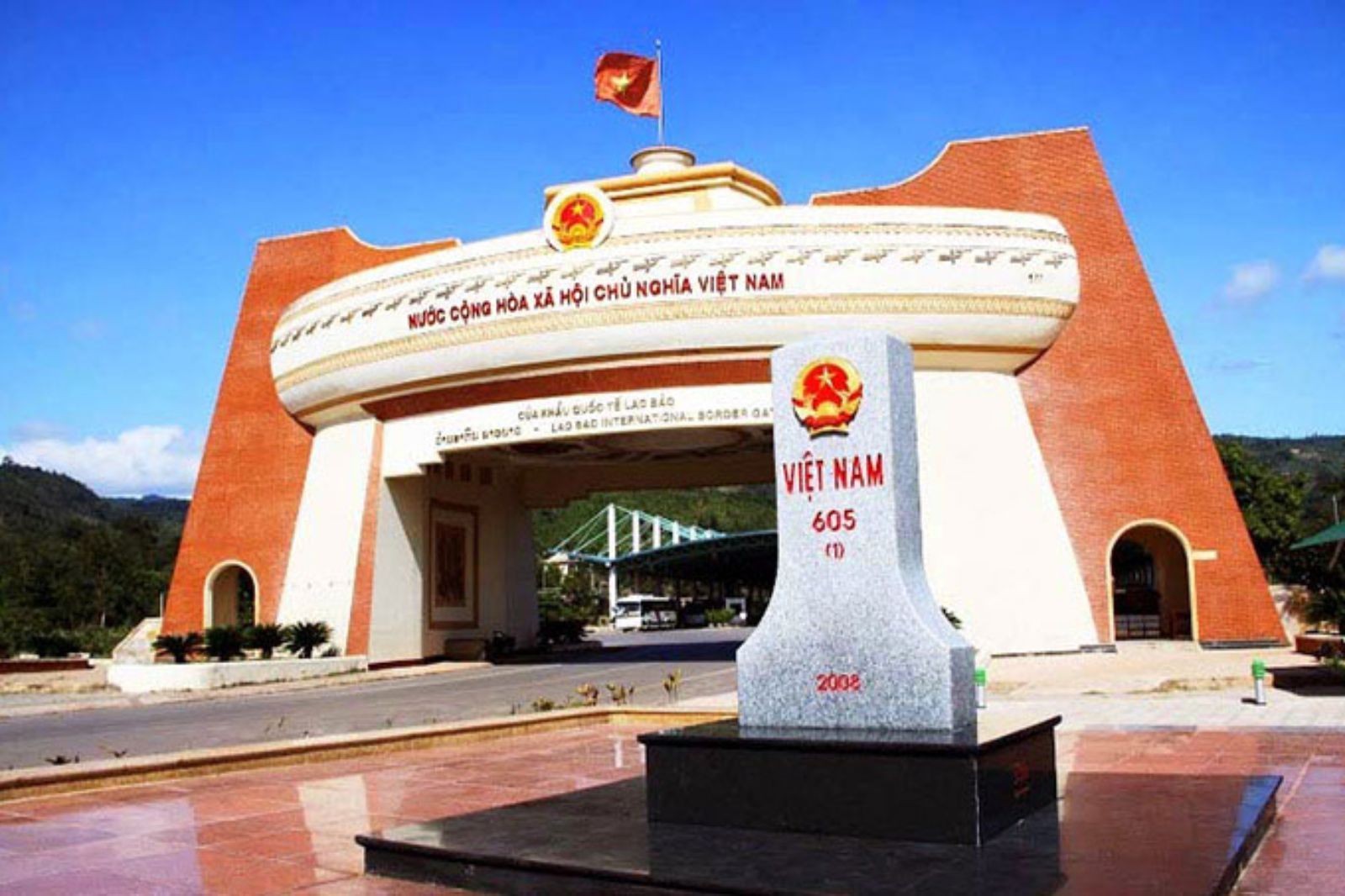 Cửa khẩu Lao Bảo ở đâu 