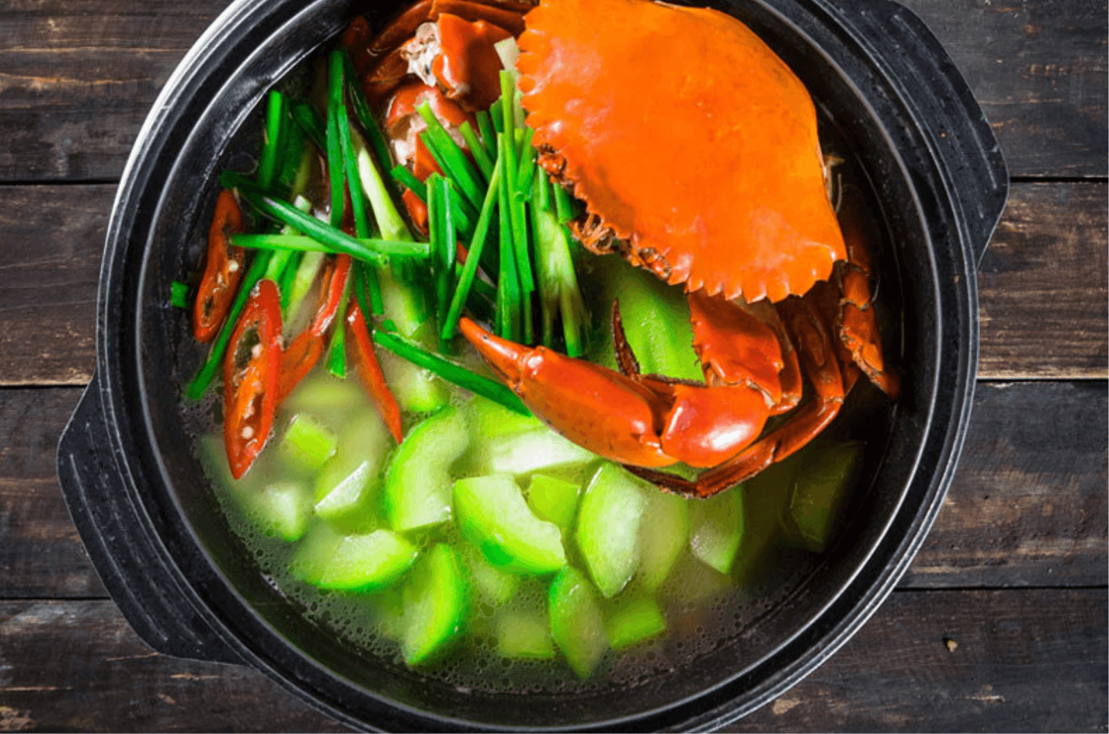 Cua om bí đao mang đến hương vị ngon ngọt đặc trưng