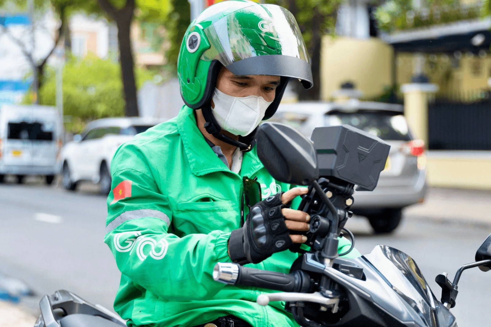 Đặt xe qua grab giúp bạn nắm được mức giá chính xác hơn