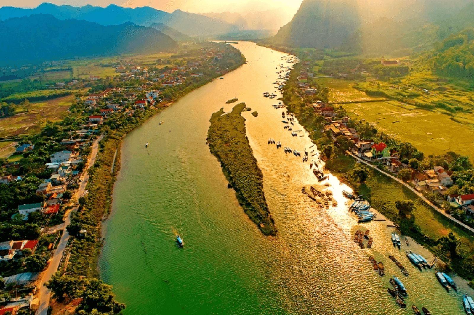 Đến Phong Nha vào một ngày nắng vàng để thấy vẻ đẹp lung linh của nơi đây 