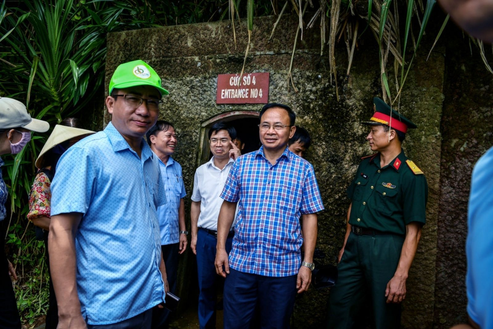 Du khách đến tham quan Địa đạo Củ Chi