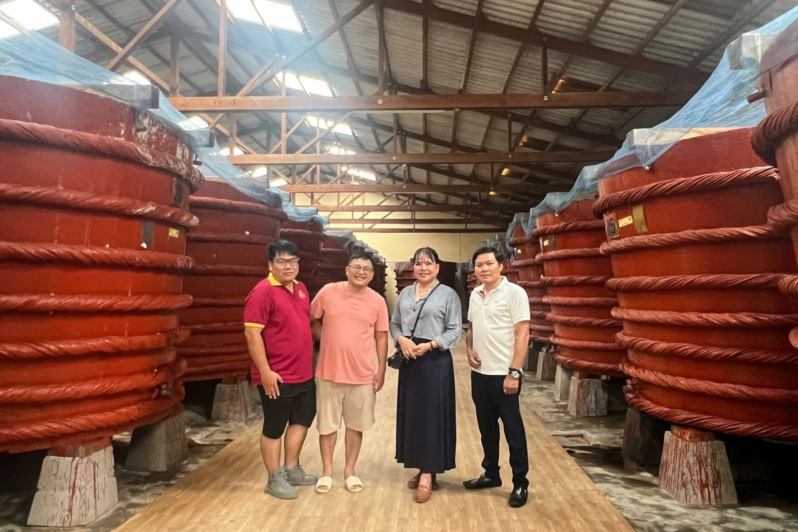 Du khách nên tuân thủ các quy tắc khi tham quan nhà thùng