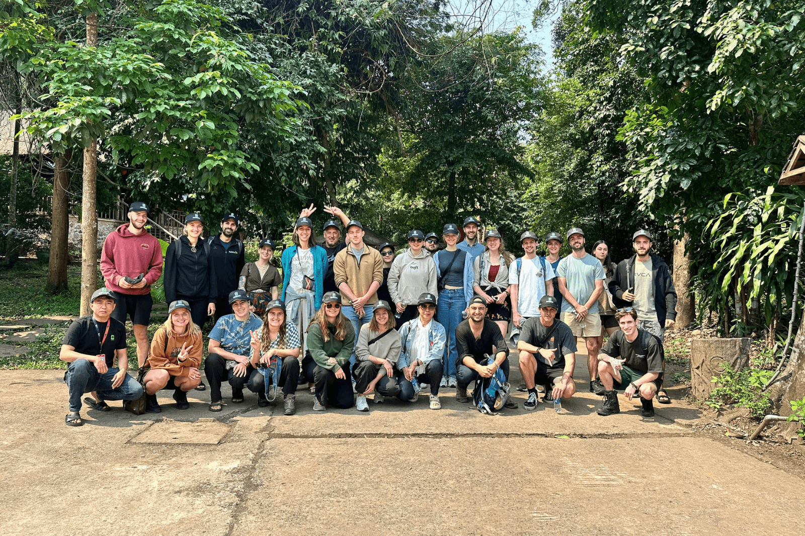 Du khách tham gia tour du lịch Quảng Bình 1 ngày
