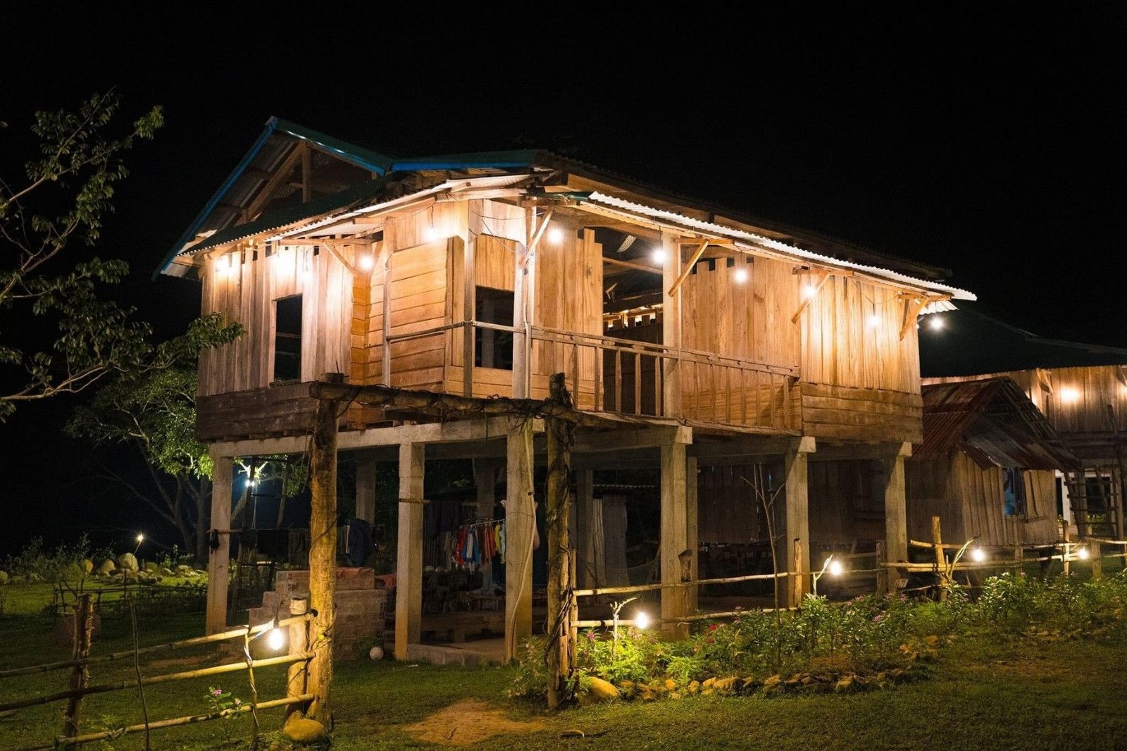 Được thiết kế theo kiểu nhà gỗ truyền thống