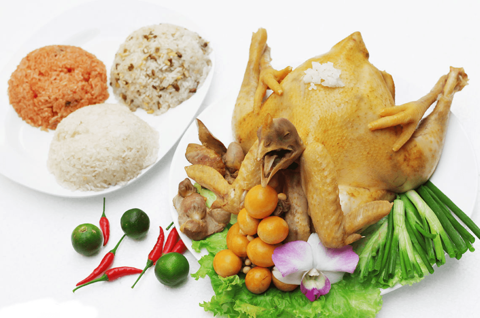 Gà thường được chọn trên mâm cỗ để đại diện cho sự no đủ, thịnh vượng
