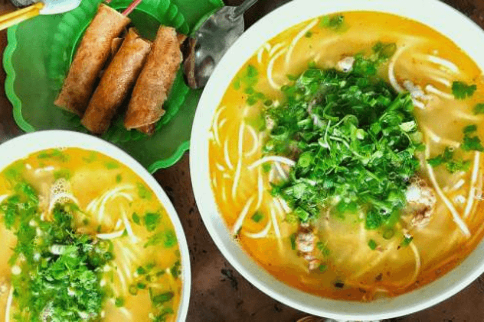 Ghé lại thị trấn Phong Nha để thưởng thức cháo canh