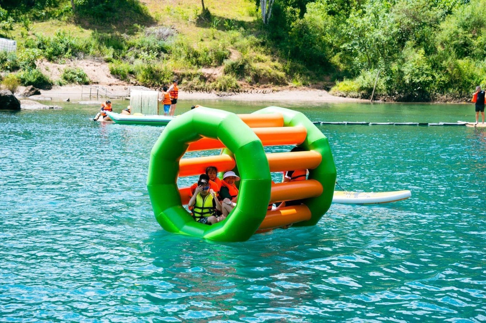 Giá vé trọn gói cho các hoạt động tại thung lũng