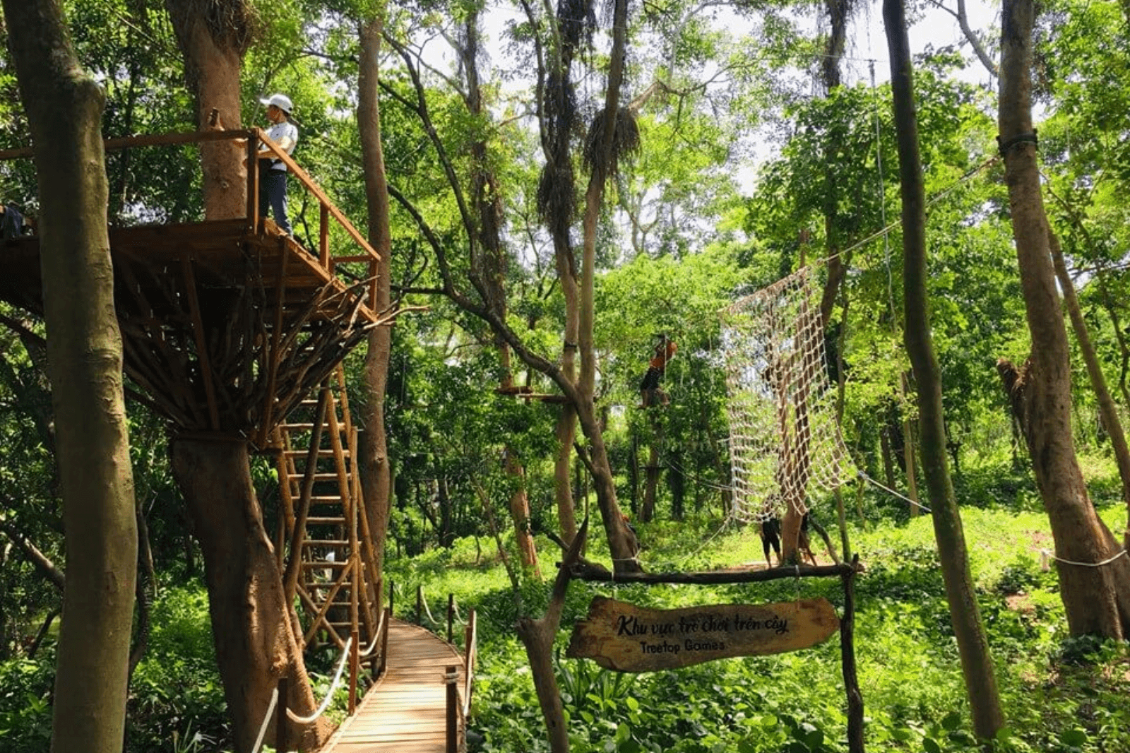 Hệ thống sàn đạo ở Ozo Park 