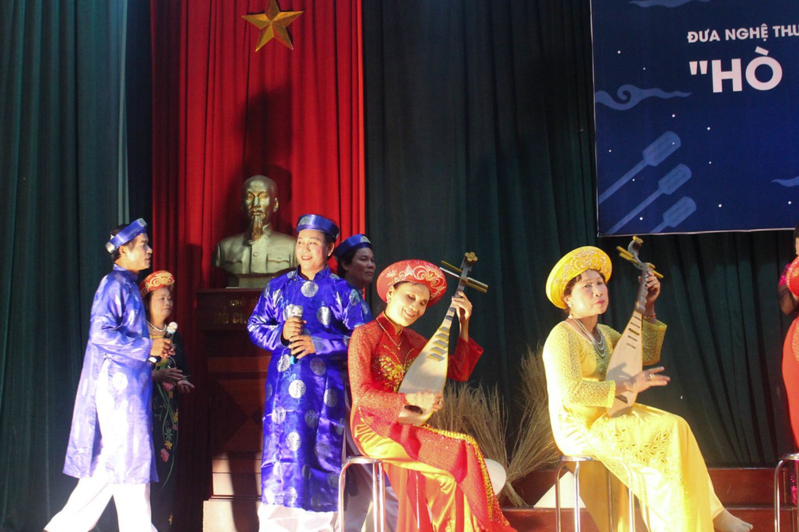 Hò khoan với người dân Lệ Thủy như mạch nhựa sống chảy dài theo tháng năm