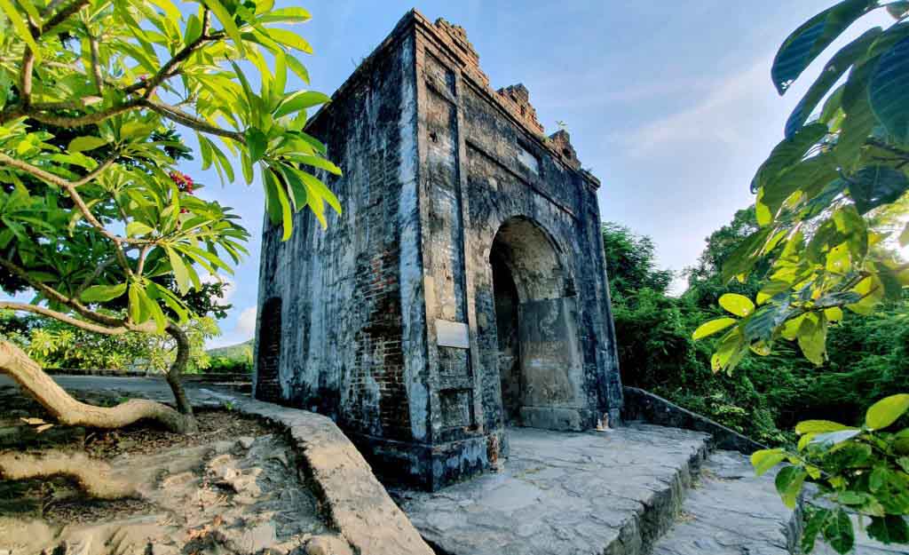 Hoanh-son-quan-1-tour-quang-binh-quang-tri-2-ngay-1-dem