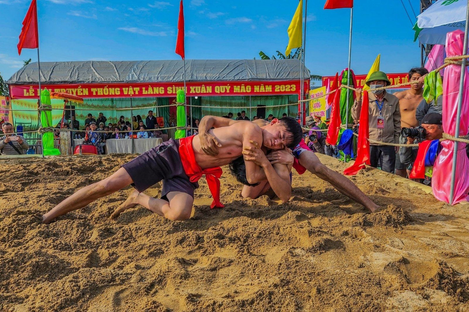 Hội vật làng Sình đã trở thành biểu tượng văn hóa Huế