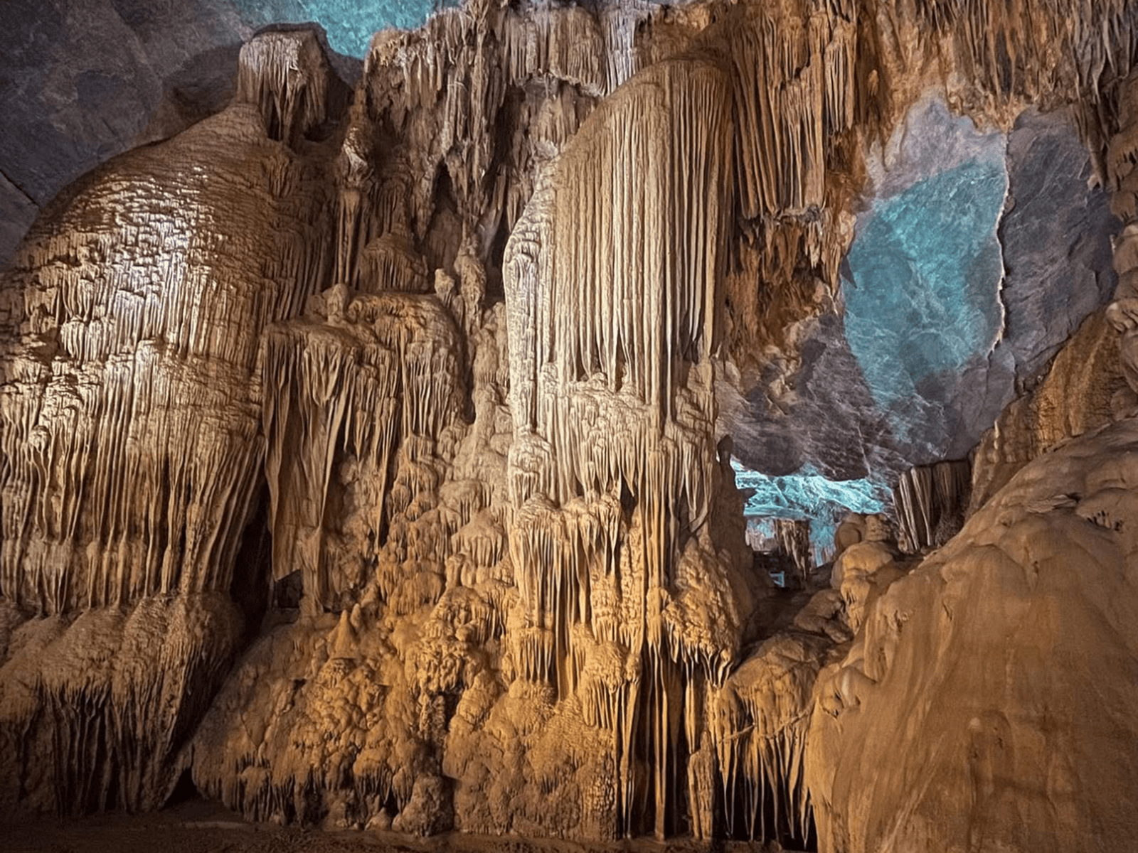 sovaba.travel
