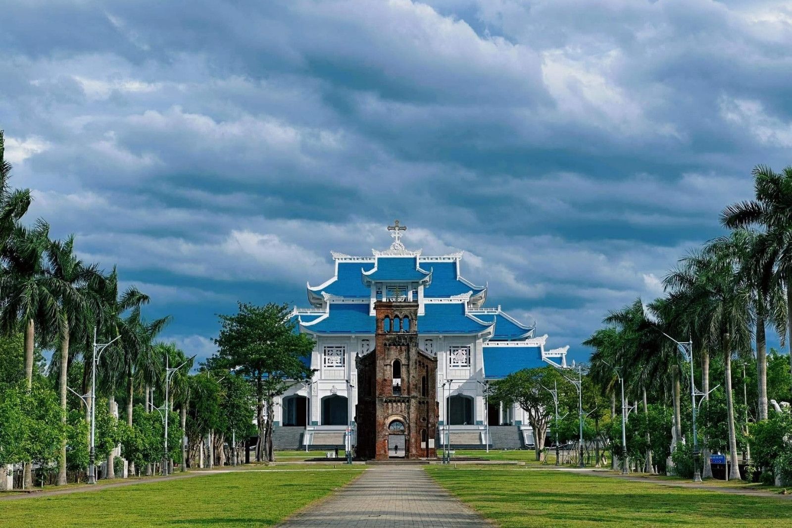 Kết hợp tham quan nhiều điểm du lịch khác nhau