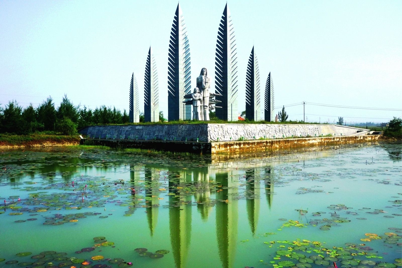 Khí hậu Quảng Trị được phân hóa rõ rệt