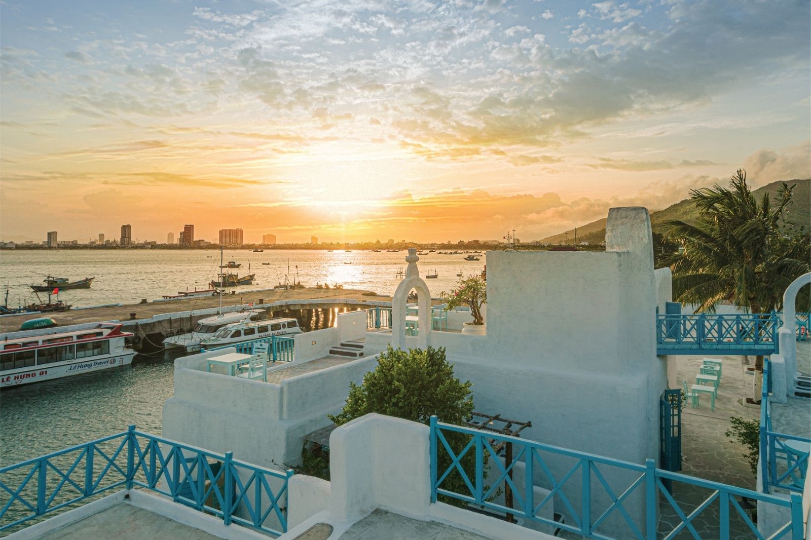 Không gian ngắm biển cực chill tại Sơn Trà Marina