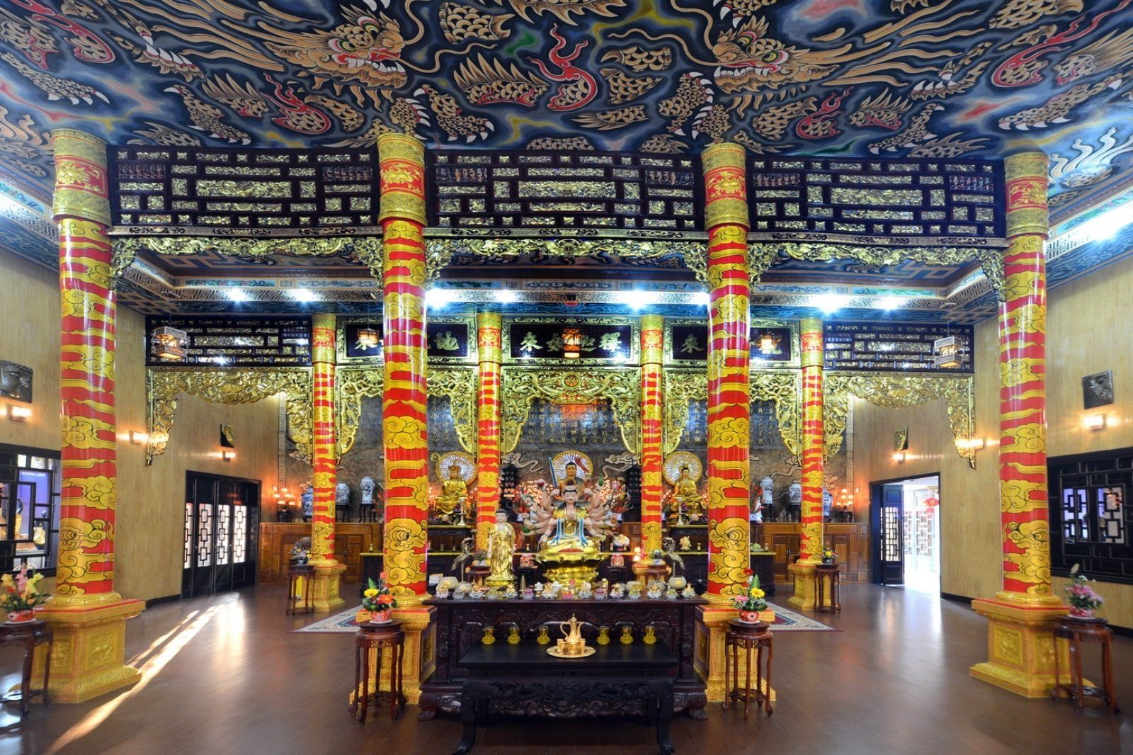 Khu vực Điện Phật