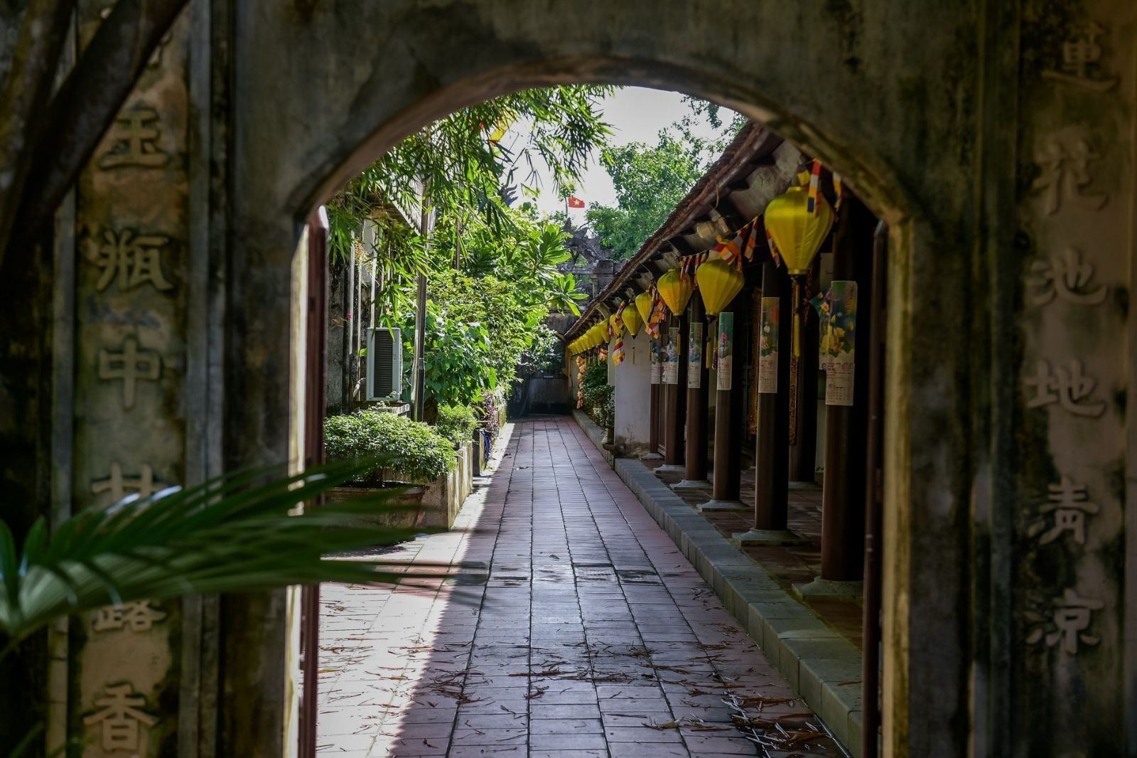 Kiến trúc độc đáo của ngôi cổ tự hơn 800 năm tuổi