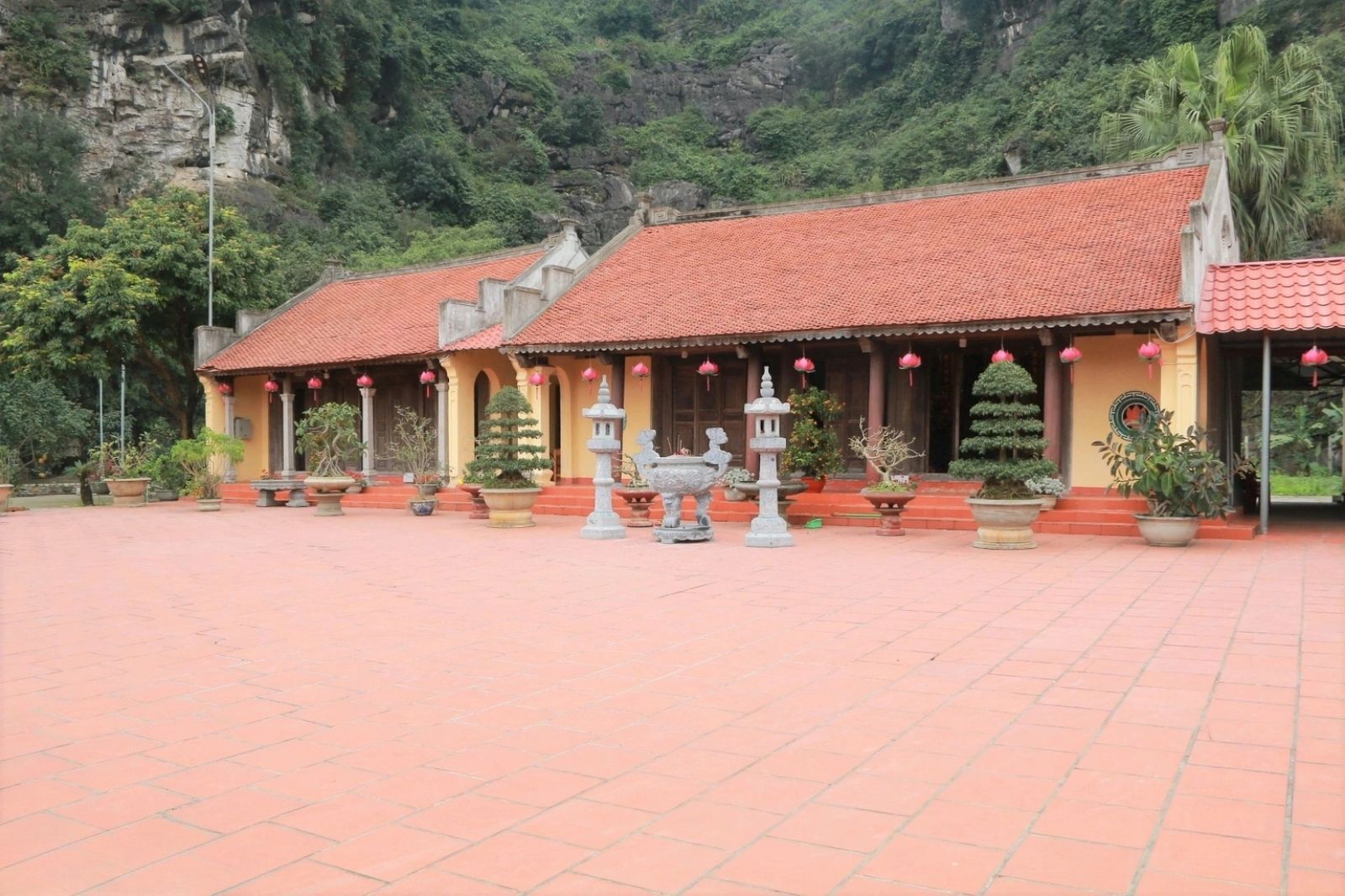 Kiến trúc giản dị, tinh tế ở Chùa Duyên Ninh