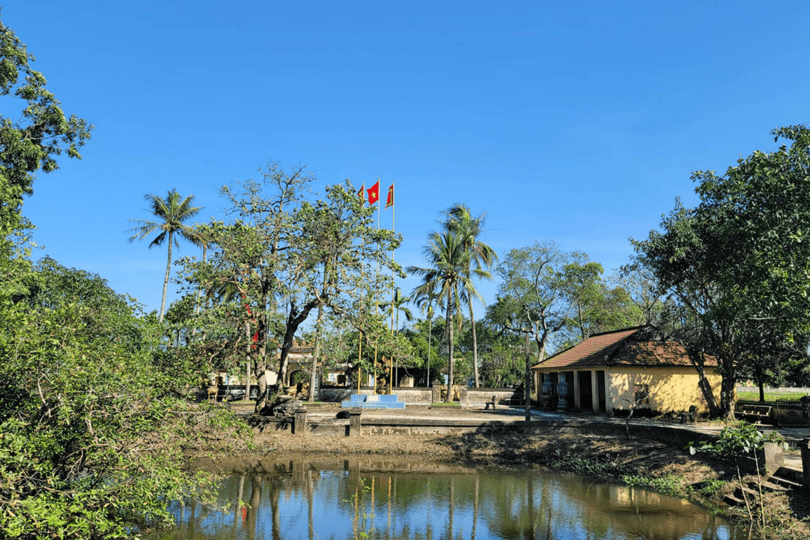 Làng quê yên bình 