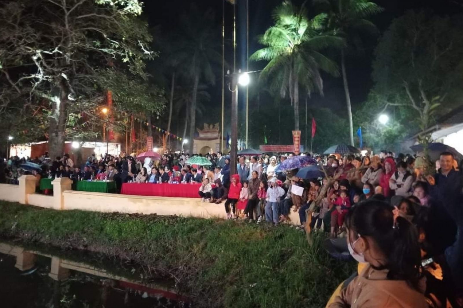 Lễ hội chợ đình Bích La