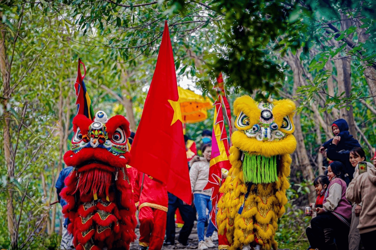 Lễ hội rước nước thiêng Núi Thần Đinh đầu năm