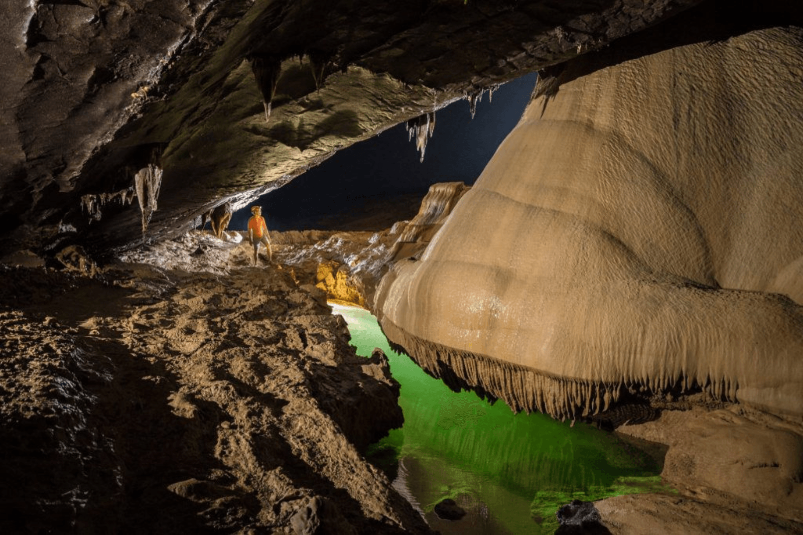 Liên hệ đặt tour sớm để được tư vấn cụ thể hơn